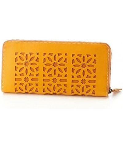 Women's Cutwork Nume Beige $65.47 Wallets